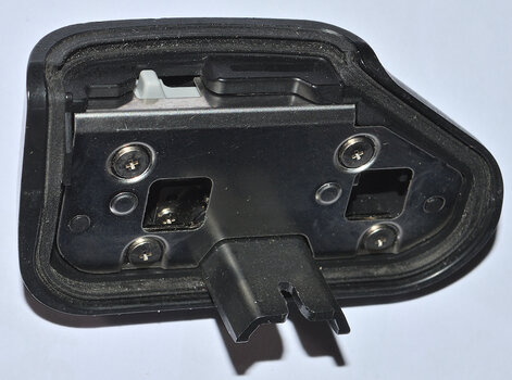 Akkufach-Deckel für Nikon D3 oder D3s gesucht