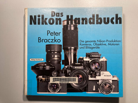 Peter Brazko: Das Nikon Handbuch