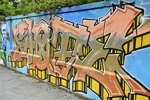 Meike-4.jpg