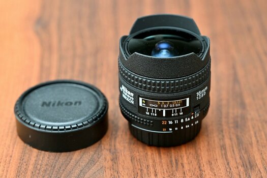 Nikkor AF Fisheye 16mm 1:2,8 D