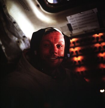 k_Neil Armstrong.jpg