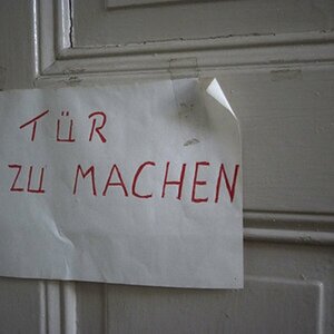Tür zu machen