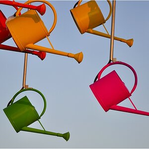 Giesskannen im Abendlicht - Kunst? ;)
