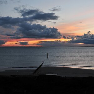 Borkum: Abendstimmung am Südstrand-Pegel (MHX 6217x)