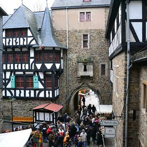 Weihnachtsmarkt Schloß Burg 108 01