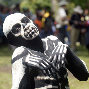 Omo Bugamo - Skeleton Man