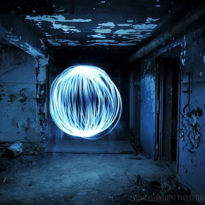 lightpainting lost place   farbfolieneffekte02 water