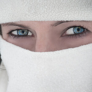 M Mareis eyes