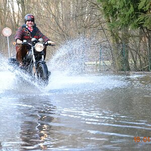 Hochwasser Baumberg 098 01