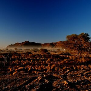 Vor dem Eingang Sossusvlei, morgens sehr früh