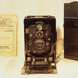 Voigtländer Bergheil mit Rollfilm und Handbuch
