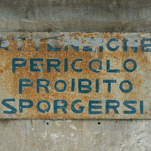 proibito sporgersi