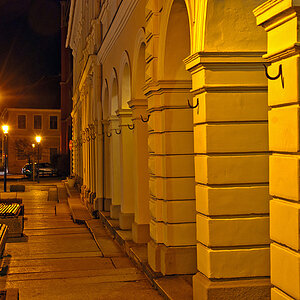20110330 DSC6402. Fleischbänke nachts 1