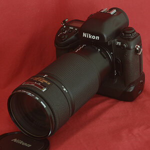 F-5
AF Nikkor 80-200 1:2,8