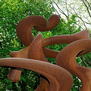 Tony Cragg20110430  Skulpturenpark Waldfrieden Wpt  0157 DxO