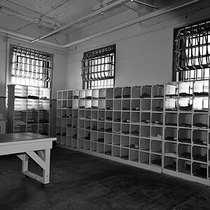 Alcatraz - Kleiderkammer 1