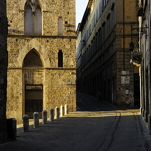 das erste Morgenlicht Siena