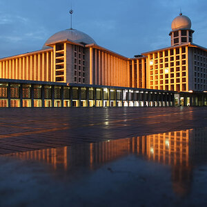 11 06 04Istiqlal0511