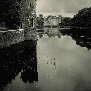 X 0006 Irland 2011 tower and Johnstown Castle