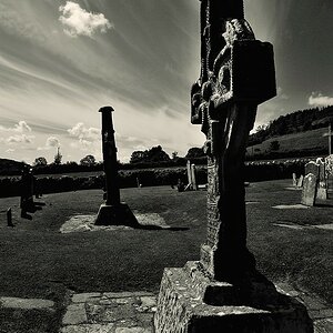 X 0037 Irland 2011 Ahenny graveyard