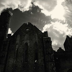 X 0042 Irland 2011 Rock of Cashel