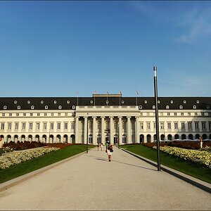 Schlossfront
