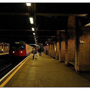 Bayswater II.
24mm (DX), 1/160s, 1:2.8, ISO 1250