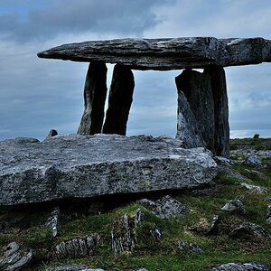 X 0142 Irland 2011 The Dolmen