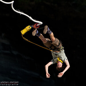 Bungee-Sprung Verzasca Staumauer 7
