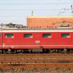 Re 4/4 10019