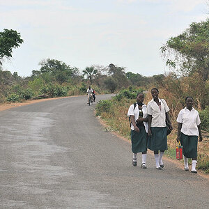 Schulkinder in Mfuwe
6165