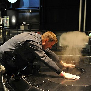 Dieter macht Rauchzeichen (Swiss Science Center Technorama)
