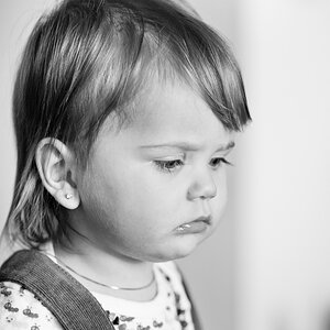 Lisa - Nikon AF 85 1.8D @ F2.2
