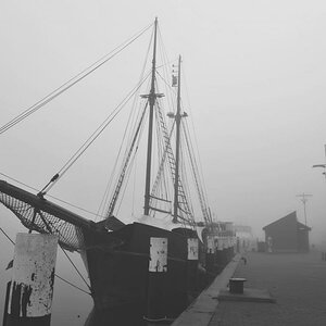 Die Gotland im Nebel - ähnelt dem Fliegenden Holländer