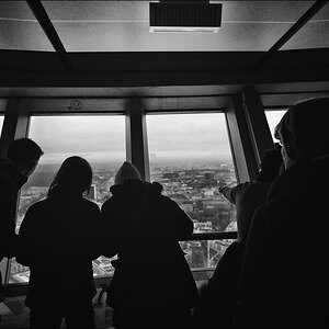 Alexanderplatz - Fernsehturm / Blick in den Westen