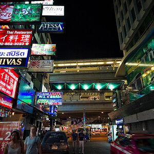 bangkok silom night 1016096