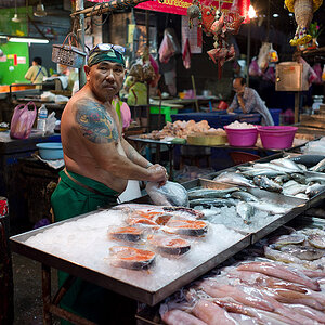 bangkok klong toey market 1016168