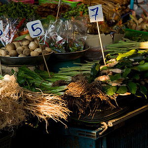 bangkok klong toey market 1016244