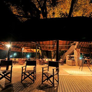 An der Bar im Nkwali Camp
0891