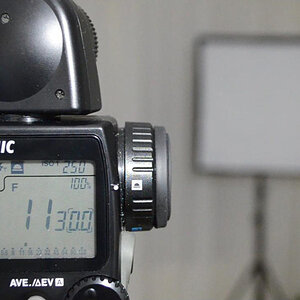 Sekonic Nikon