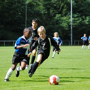 01.Kinder beim Fußball 04.09.10 m. Sigma 50 200 F4 5.6 DC OS HSM