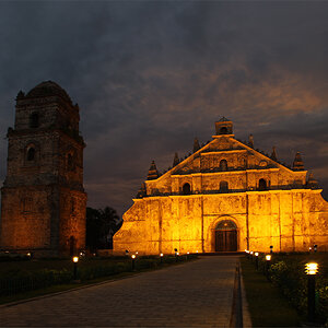 12 03 31Laoag000403