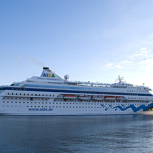 AIDA Cara 001