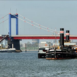 Hafen Duisburg - 06.04.2012 - Oscar Huber Radschleppdampfer 1922