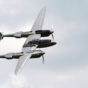 Zeigt her eure Flieger
Lockheed P-38 Lightning - entmilitarisiert