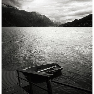 Lustrafjorden1
