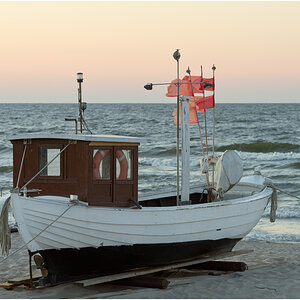 Boot am strand von koserow