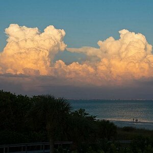 P12 1125
Wolken über Ft. Myers Beach