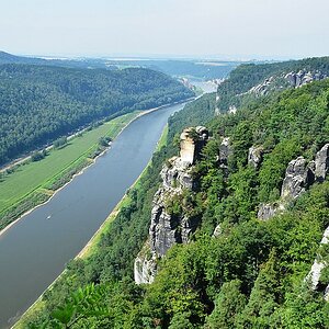 Blick von der Bastei auf die Elbe