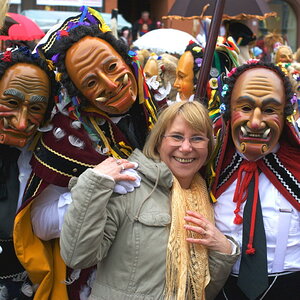 Rosenmontag 2009 in Rottweil. Die Narren haben ihr Publikum fest im Griff.